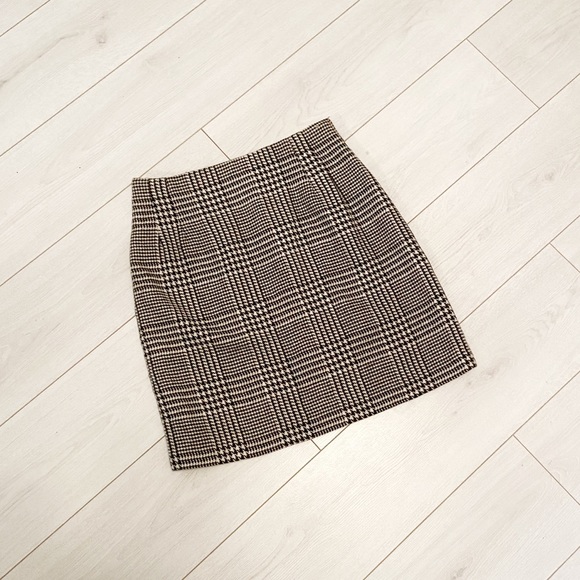 Vintage Dresses & Skirts - Vintage houndstooth wool high waist skirt
